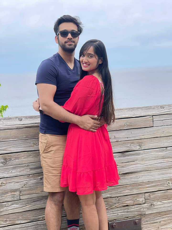 We matched on Shaadimidiyetar. He sent me a request and I liked his bio a lot. It was witty. Our thoughts and values matched instantly.